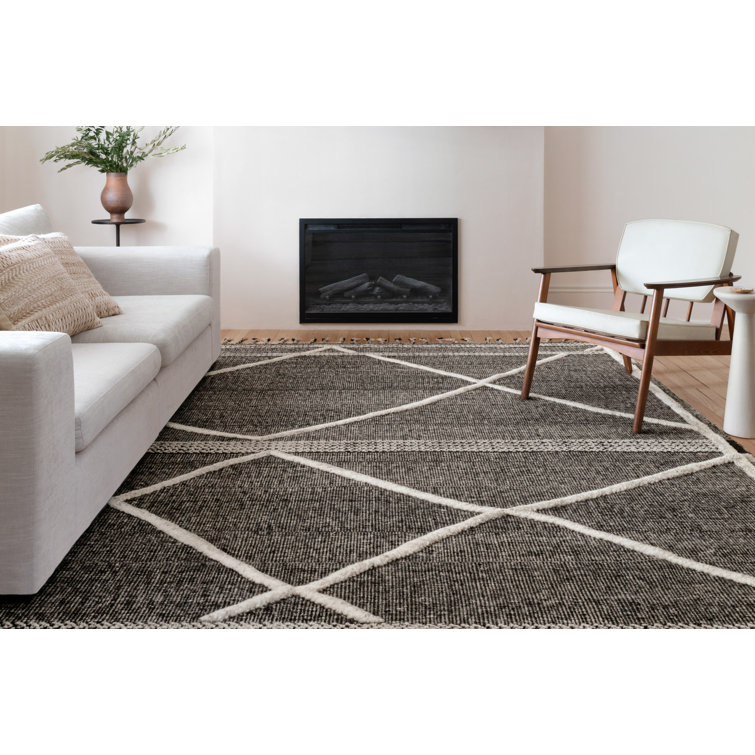 Gray Geometric Hand-Knotted Wool 2' x 3' Rug with Fringe