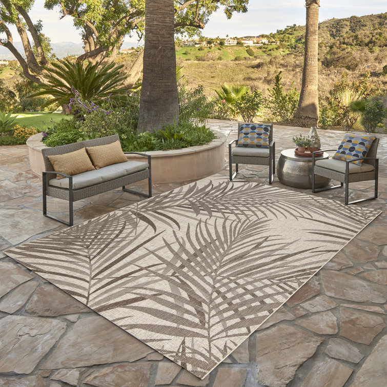 Havana Brown and Sand Tropical Palm Leaf 8' x 10' Synthetic Area Rug