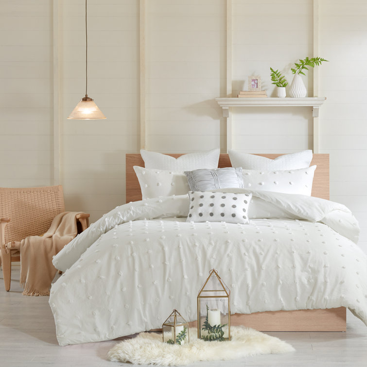 Ivory Cotton Jacquard King Comforter Set with Pom Pom Pillows