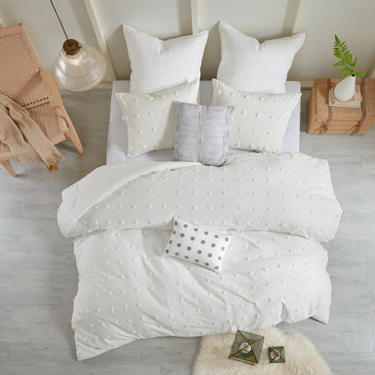 Ivory Cotton Jacquard King Comforter Set with Pom Pom Pillows