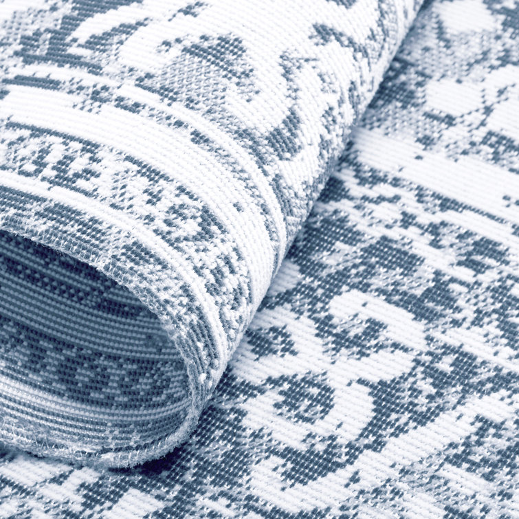 Sofia Ivy Navy Blue Medallion Indoor/Outdoor Area Rug