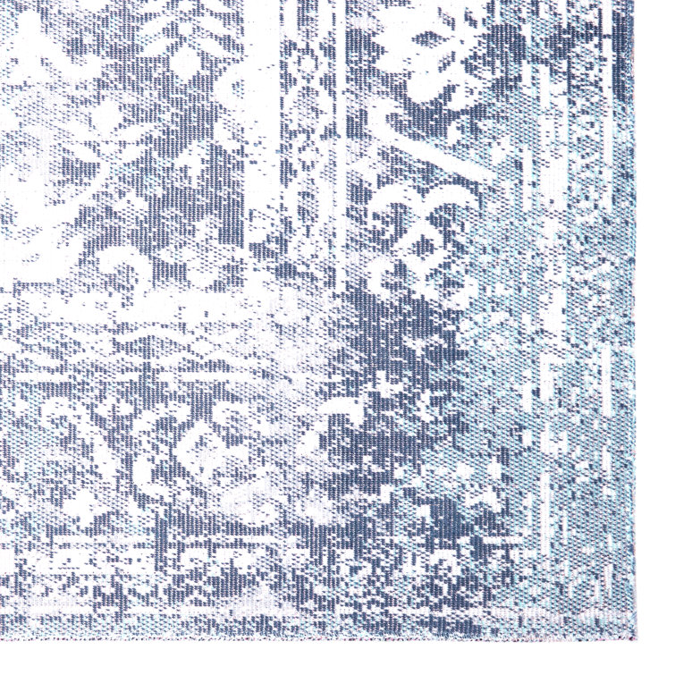 Sofia Ivy Navy Blue Medallion Indoor/Outdoor Area Rug