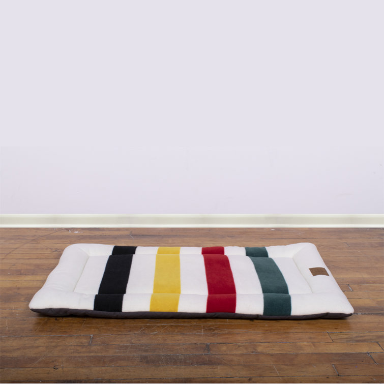 Large Multicolor Striped Polyester Pet Bed