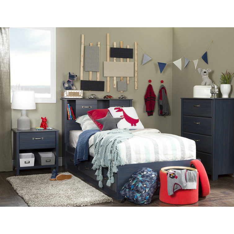 Blueberry Farmhouse 4-Drawer Chest with Soft Close