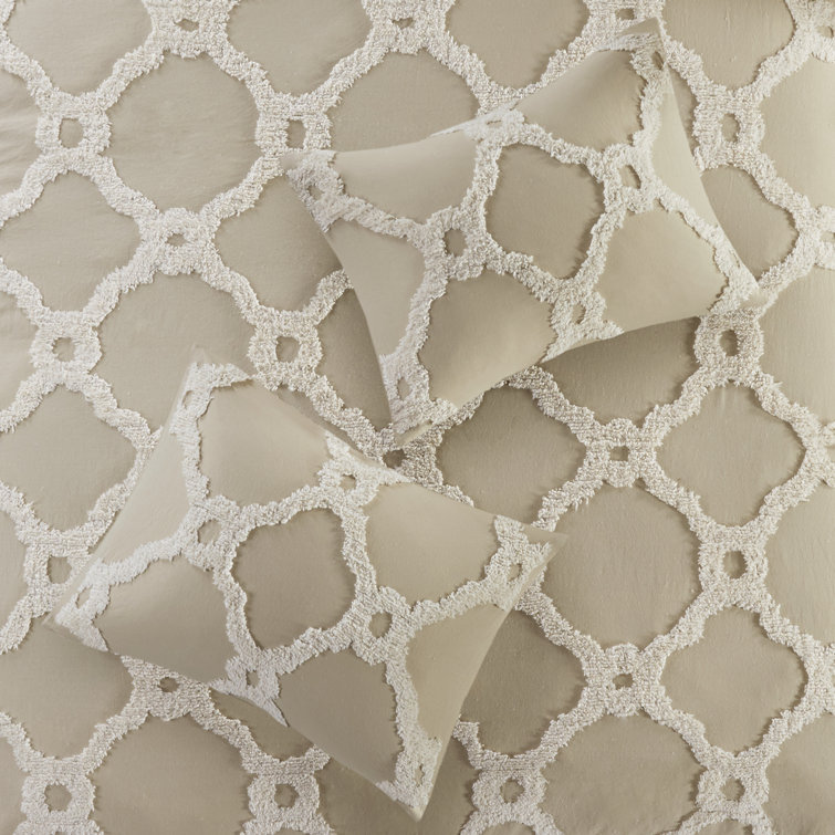 Full White Cotton Tufted Geometric Comforter Set