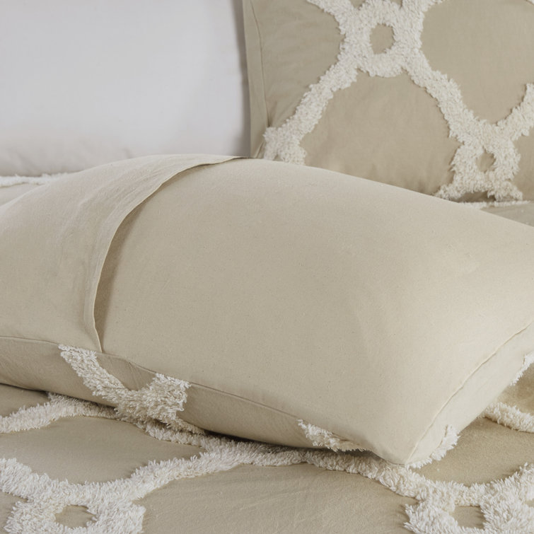 Full White Cotton Tufted Geometric Comforter Set