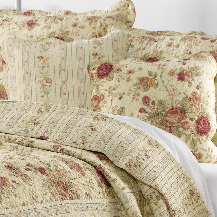 Antique Rose Floral Scalloped Cotton Throw Pillow Set