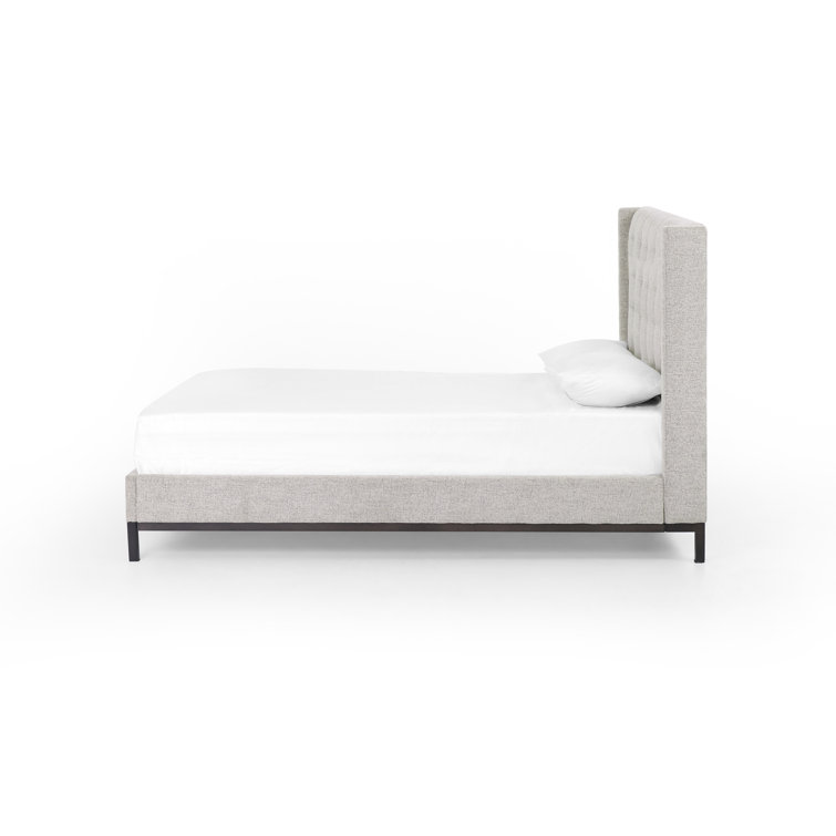 King Light Gray Linen Upholstered Metal Frame Bed with Tufted Headboard