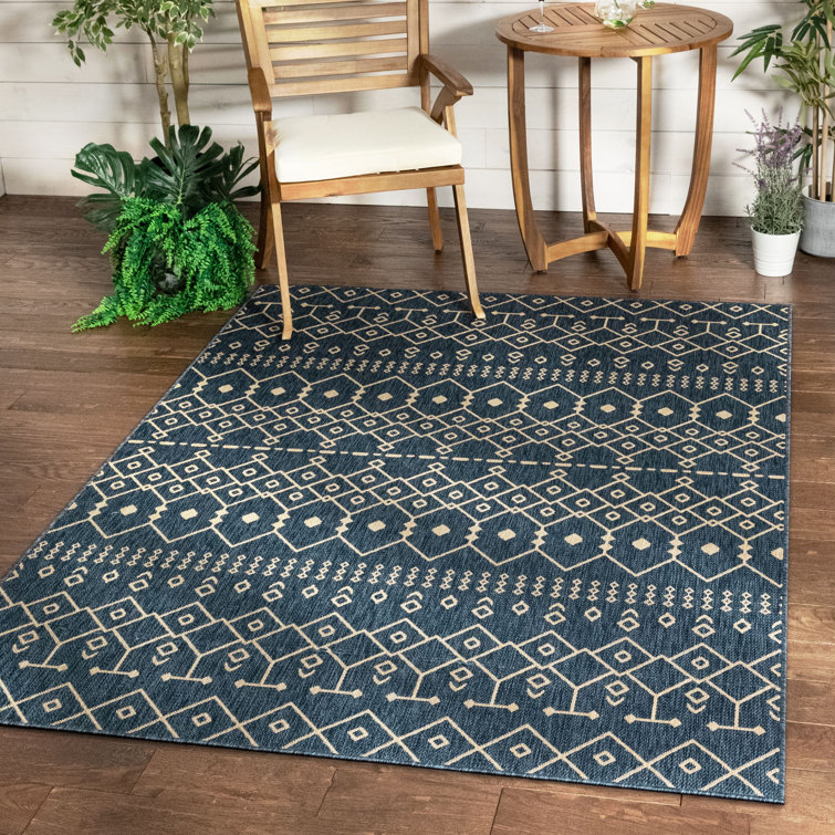 Nordic Lattice Blue 5' x 7' Synthetic Indoor/Outdoor Area Rug