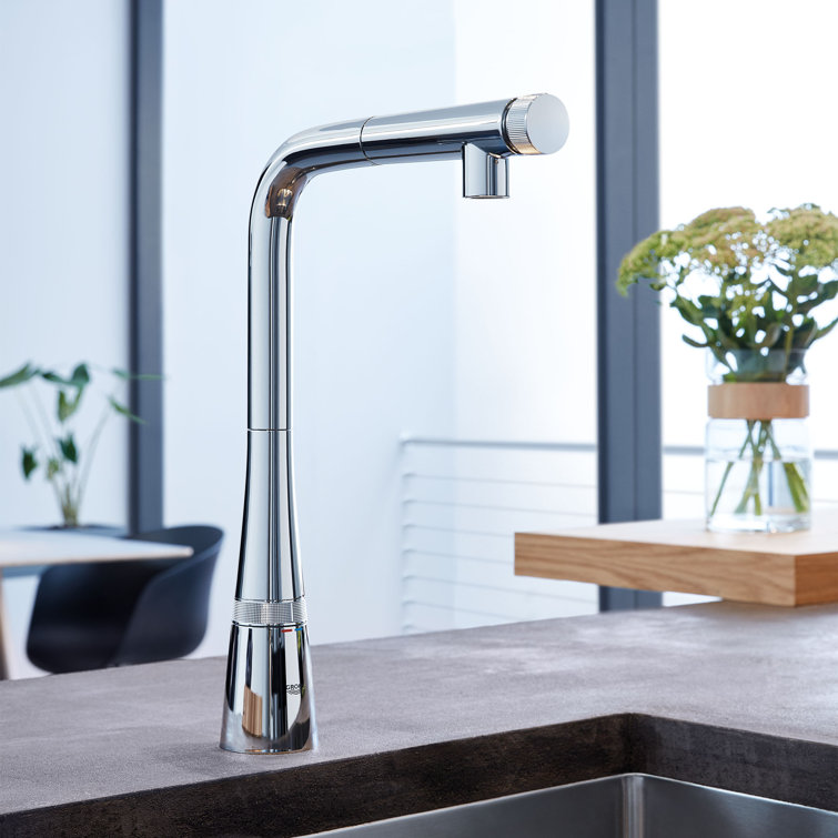 Grohe Zedra Chrome Pull-Out Spray Kitchen Faucet