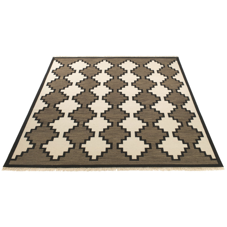 Maverick 9' x 12' Earth-Toned Wool Cotton Area Rug