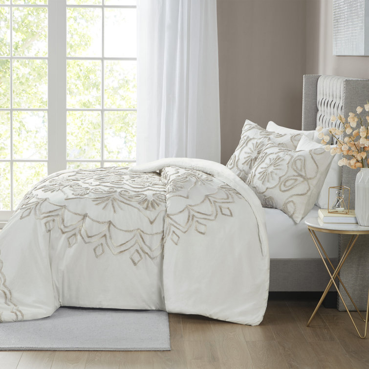 Ivory and Taupe Tufted Cotton Chenille Full/Queen Duvet Cover Set