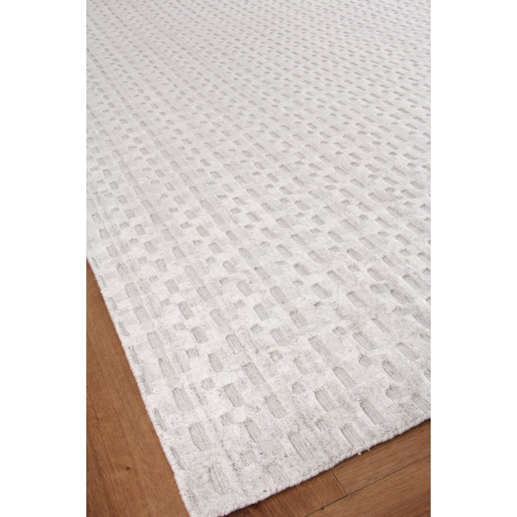 Ivory Geometric Handmade Viscose and Cotton Rug, 8' x 10'