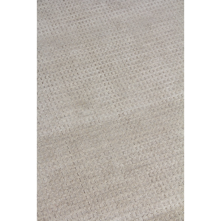 Handmade Ivory Sheepskin Rectangular 6' x 9' Area Rug