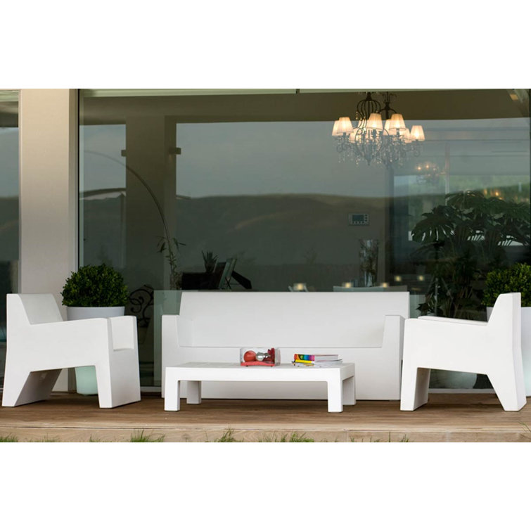 White Matte Polyethylene Outdoor Coffee Table