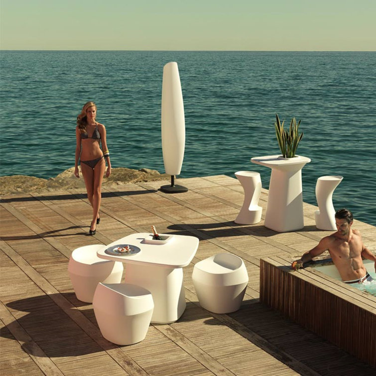 Curvada Anthracite Plastic Decorative Outdoor Stool by Javier Mariscal