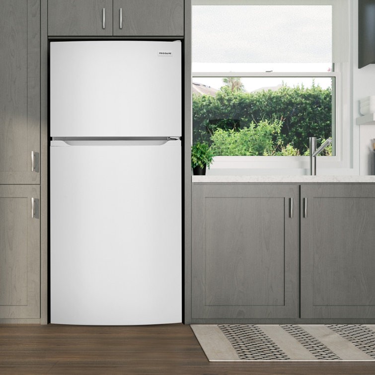 White Energy Star Top Freezer Refrigerator with Ice Maker