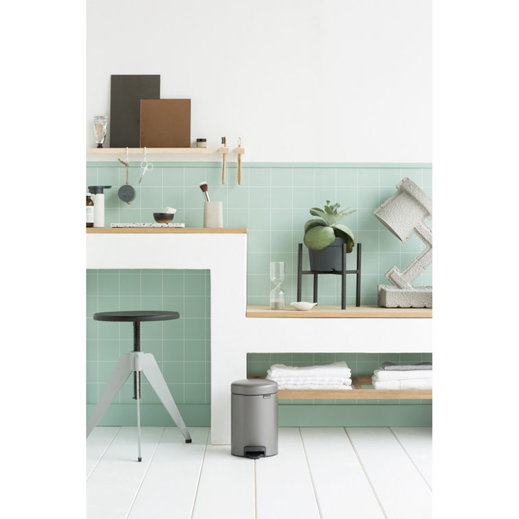 Platinum Round Soft-Close Pedal Trash Can with Removable Bucket