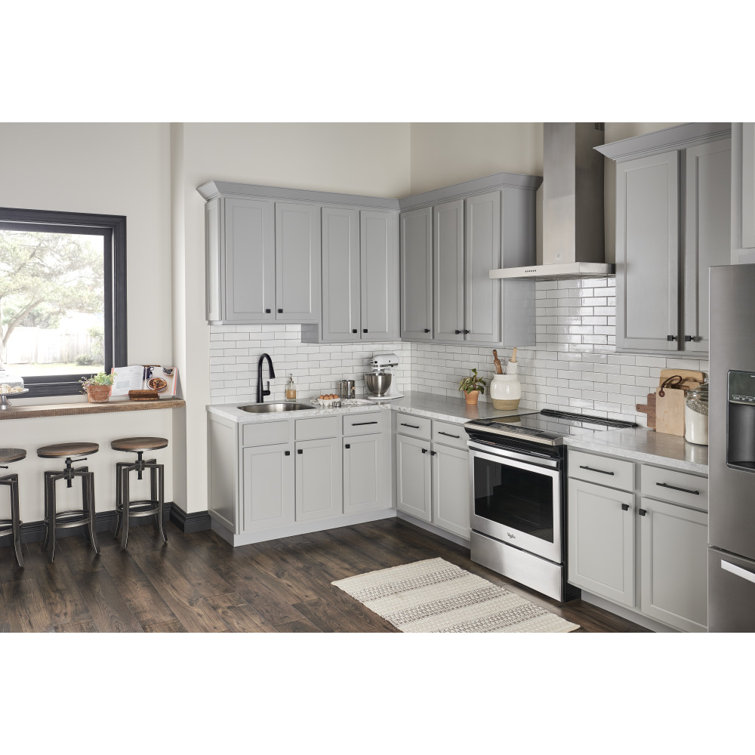 Dominique Polished Chrome Modern Cabinet Bar Pull with Mounting Hardware
