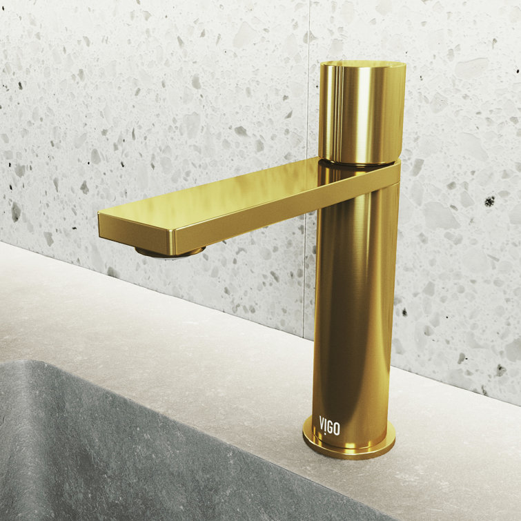 Elegant Single-Handle Matte Gold Bathroom Faucet