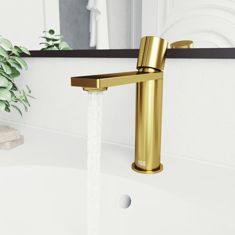 Elegant Single-Handle Matte Gold Bathroom Faucet