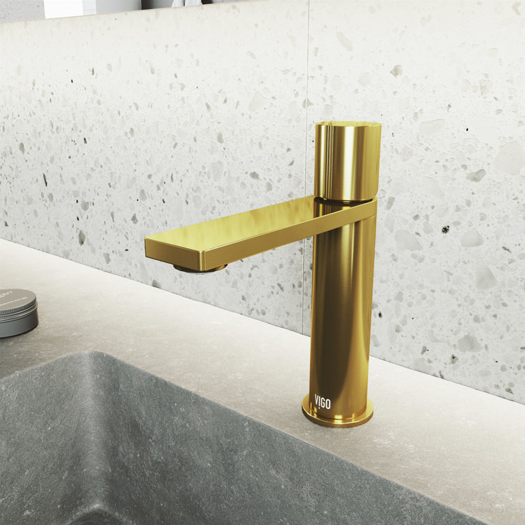 Elegant Single-Handle Matte Gold Bathroom Faucet