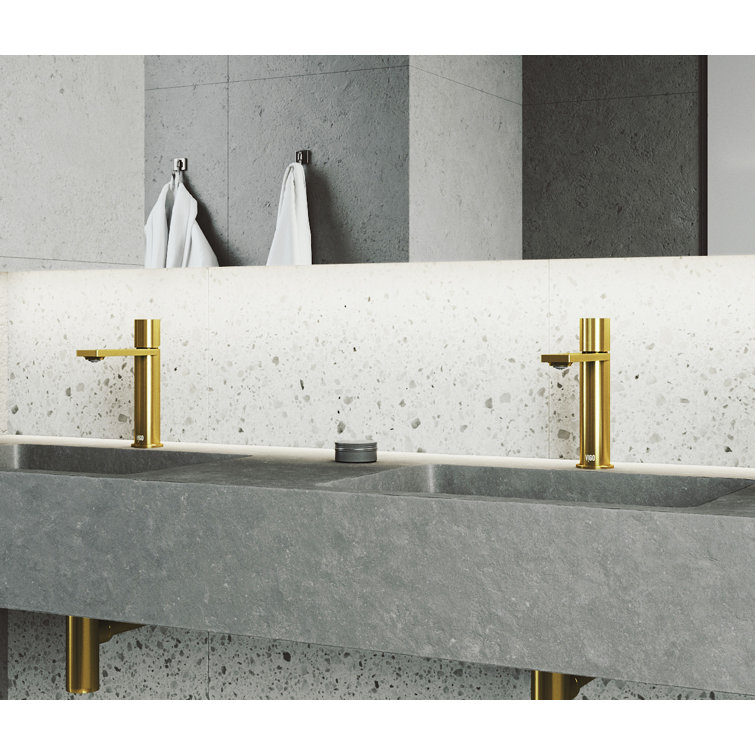 Elegant Single-Handle Matte Gold Bathroom Faucet