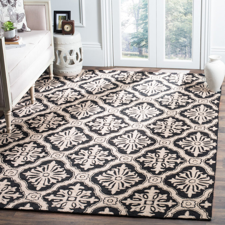 Black and Cream Hand-Hooked Geometric Area Rug 5' x 8'