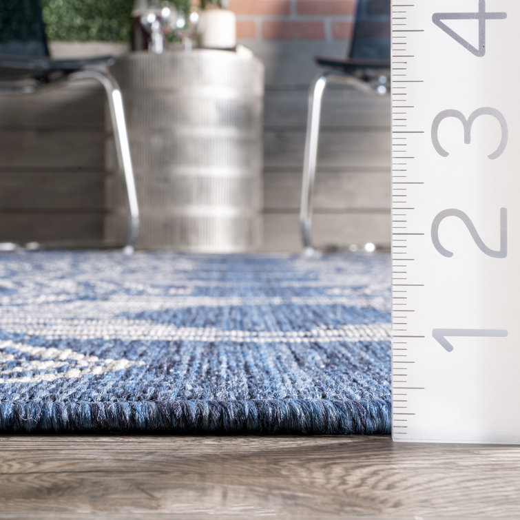 Ranya Blue and White Geometric Synthetic 5' x 8' Area Rug