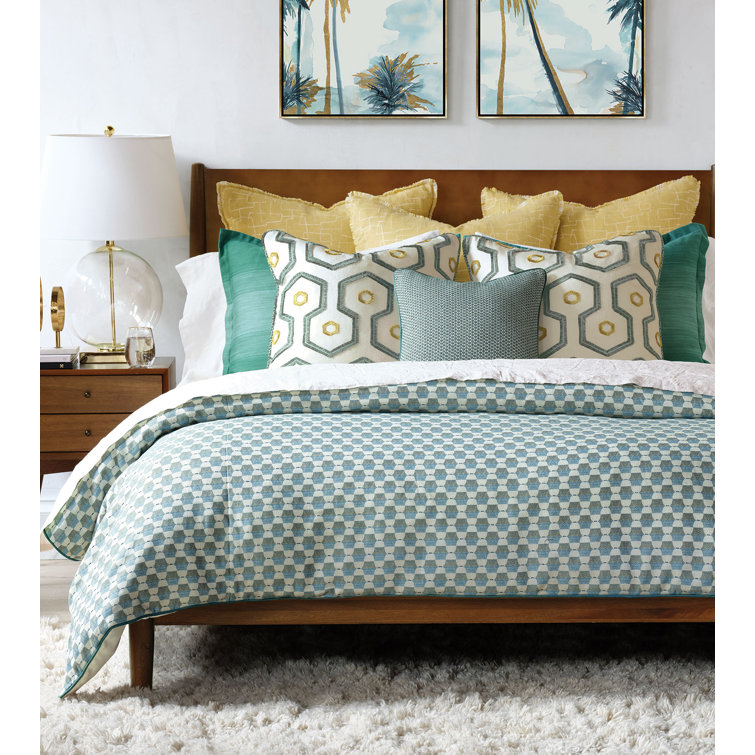 Super Queen Blue Geometric Coastal Comforter Set