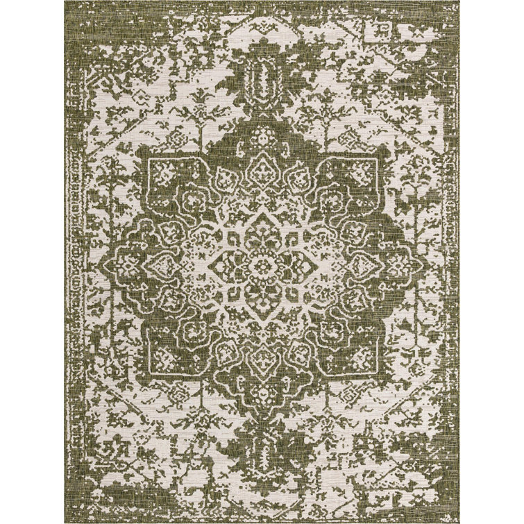 Green and Ivory Rectangular Synthetic Outdoor Rug 4' x 6'