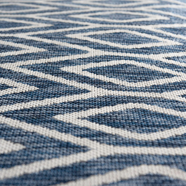 Blue Geometric 4' x 6' Stain-Resistant Outdoor Rug
