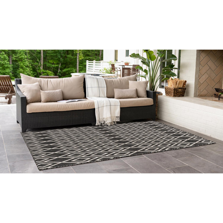 Charcoal Gray Geometric Flat Woven Synthetic Outdoor Rug 8' x 10'