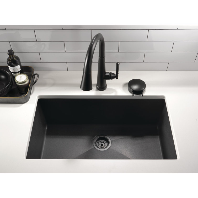Matte Black Stainless Steel Glass Rinser with Pull-out Spray