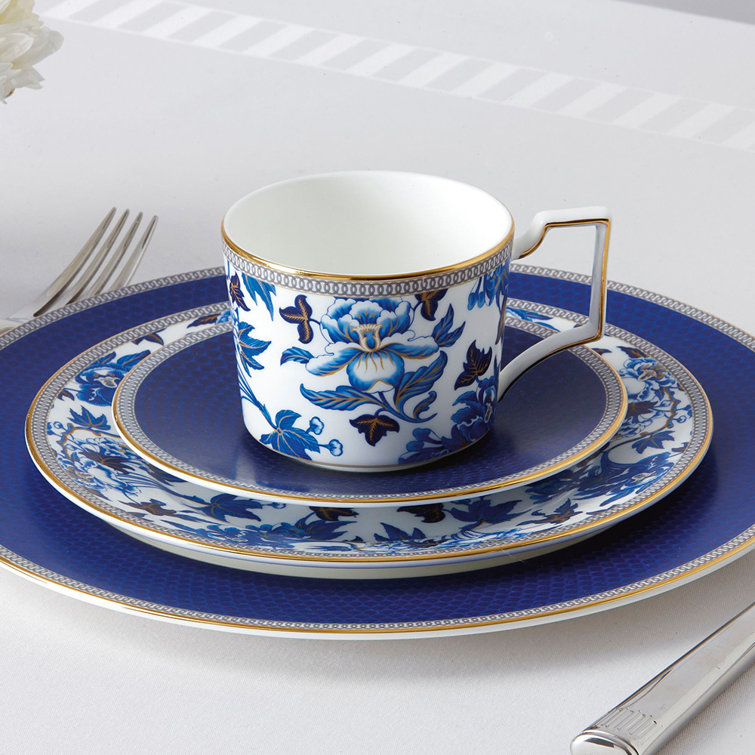 Hibiscus 10.75" White and Blue Porcelain Dinner Plate