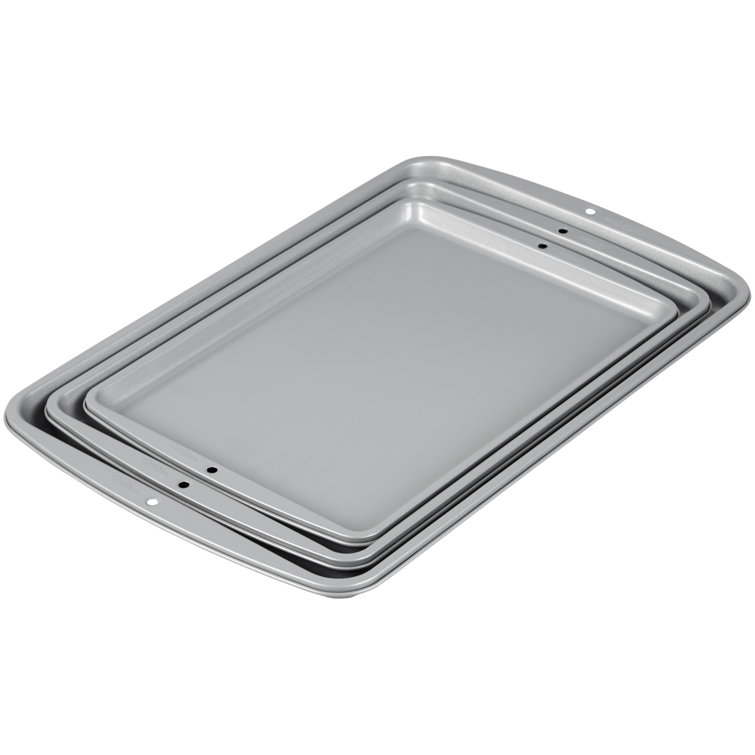 Wilton Non-Stick Heavy-Gauge 3-Piece Cookie Sheet Set