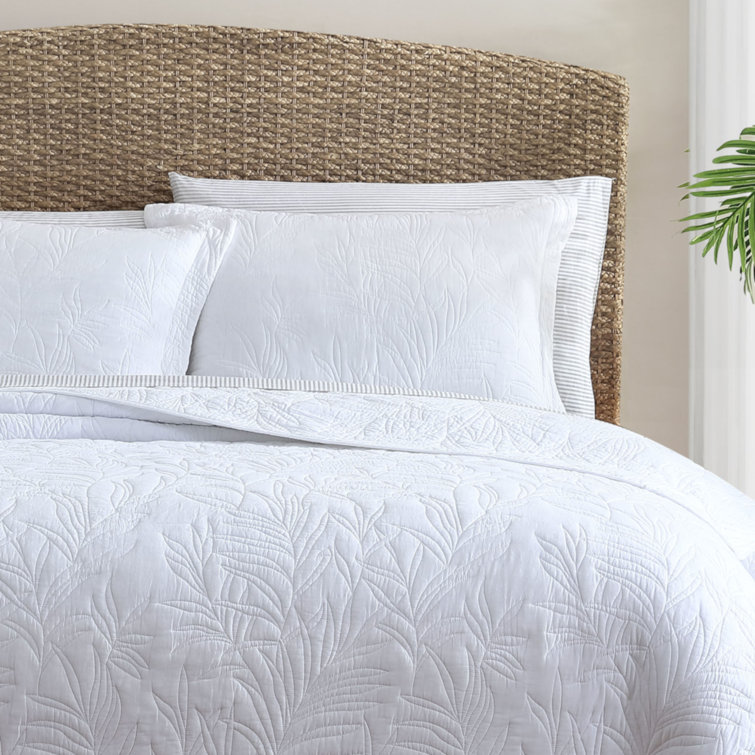 White Cotton Twin Reversible Quilt Set