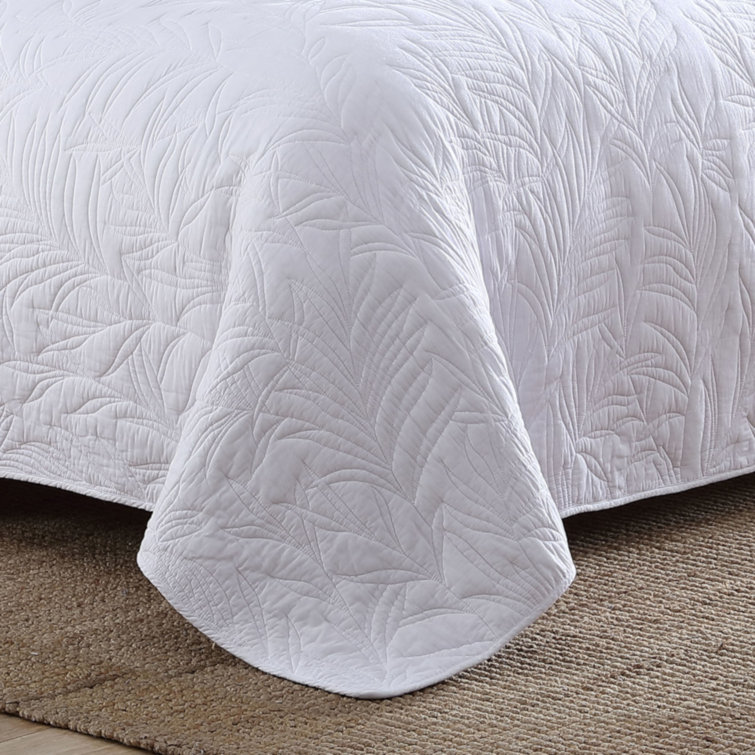 White Cotton Twin Reversible Quilt Set