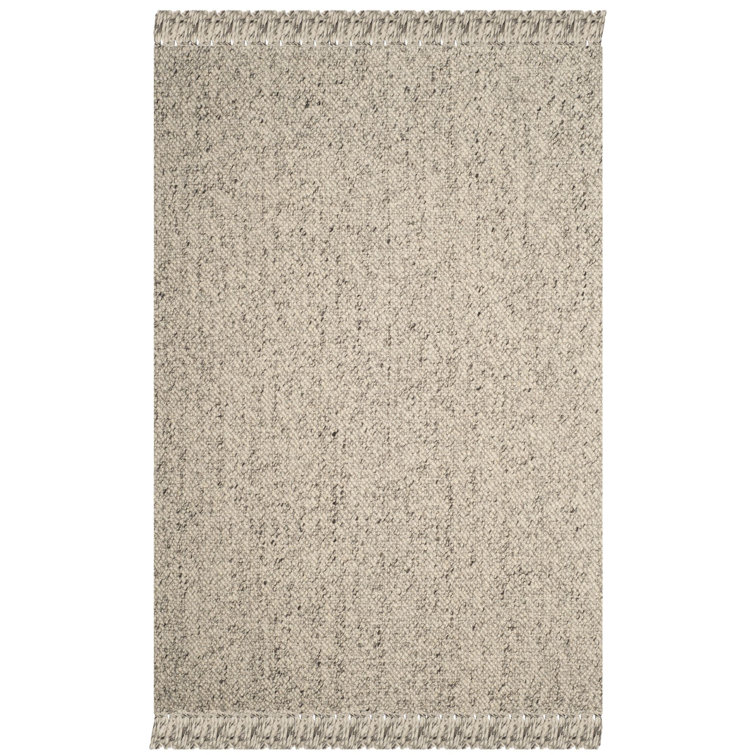 Pebble Gray Hand-Tufted Wool Area Rug with Fringe, 6' x 9'