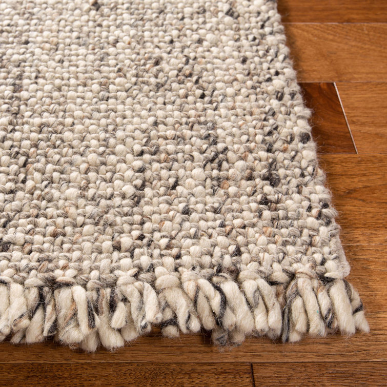 Pebble Gray Hand-Tufted Wool Area Rug with Fringe, 6' x 9'