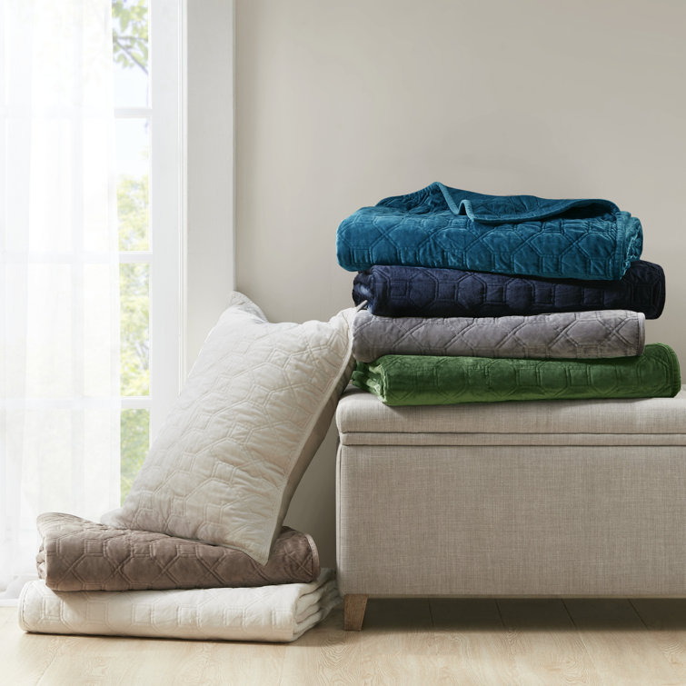 Navy Velvet King Reversible Quilt Set