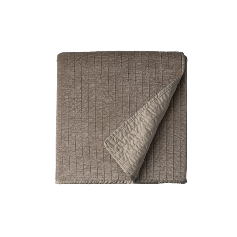 Aria Raffia Queen Velvet Cotton Blend Quilted Coverlet
