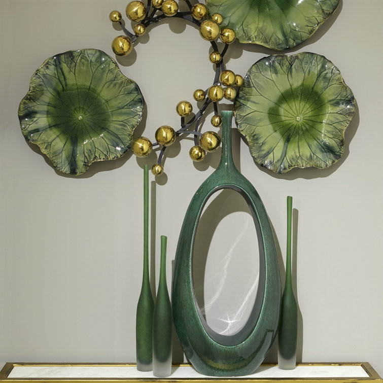 Small Green Ceramic Lily Plate Wall Decor