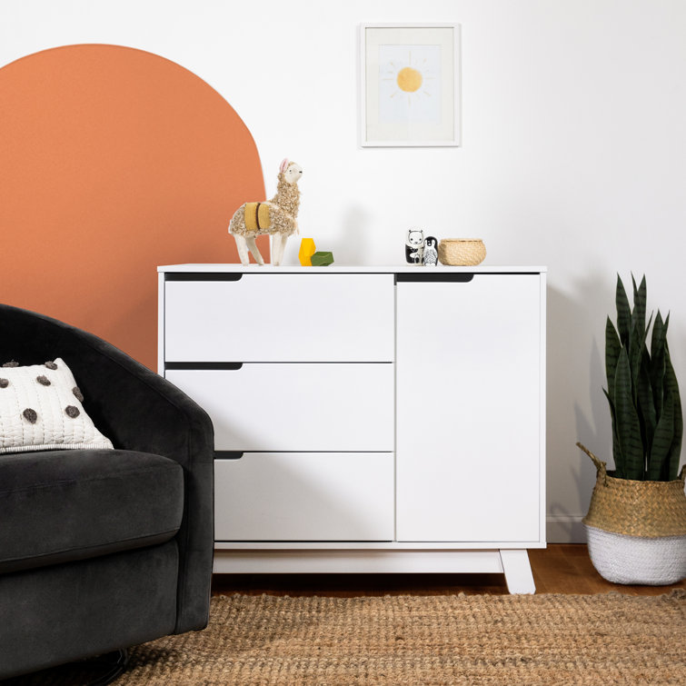 Ivory Pine Wood 3-Drawer Changing Table Dresser