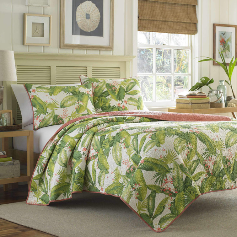 Ecru Cotton Full/Queen Reversible Quilt Set with Palm Leaf Design