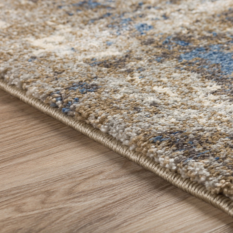 Moonbeam 3'3" x 5'1" Reversible Shag Rug in Synthetic Fiber