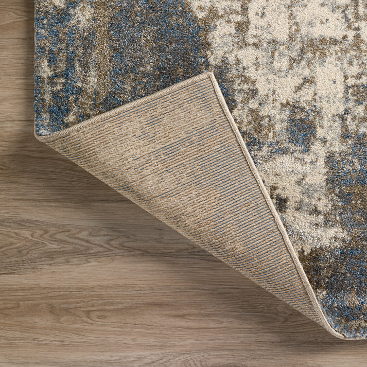 Moonbeam 3'3" x 5'1" Reversible Shag Rug in Synthetic Fiber