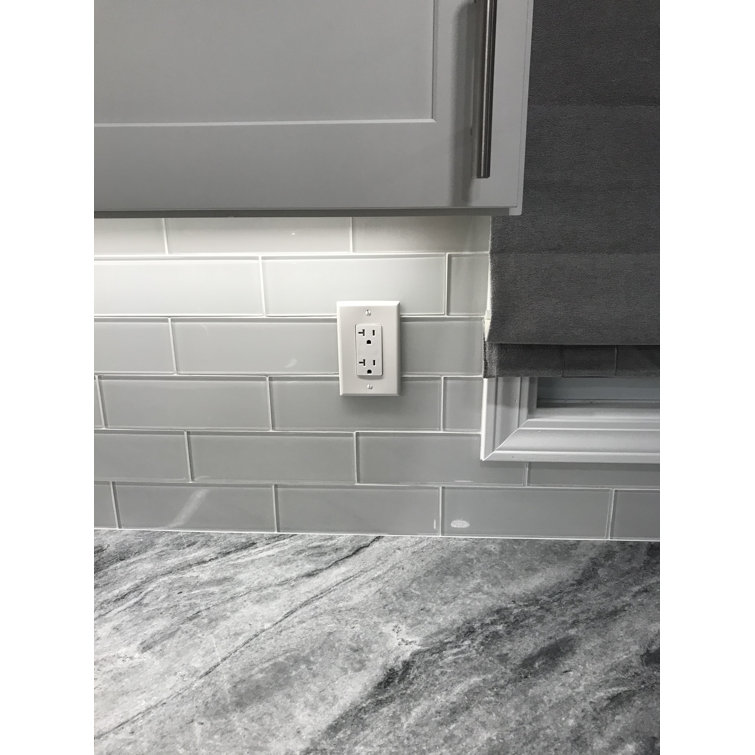Super White 3" x 9" Glass Subway Wall Tile