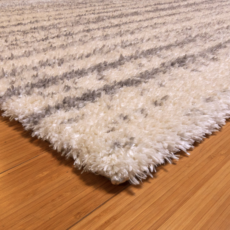 Gray Tufted Rectangular Shag Rug 5' x 7'
