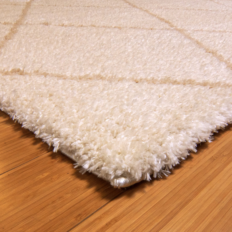 Ivory Diamond Pattern Tufted Shag Runner Rug